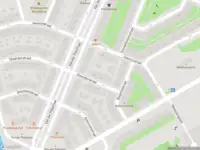 Ambulance met grote spoed naar de Ranonkelkade in Amsterdam