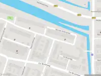 Ambulance met grote spoed naar de Zaanweg in Wormerveer