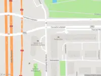 Brandweer met grote spoed naar de Hendrikje Stoffelsstraat in Amsterdam vanwege reanimatie
