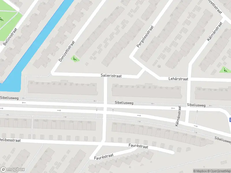 Ambulance met grote spoed naar de Lehárstraat in Capelle aan den IJssel