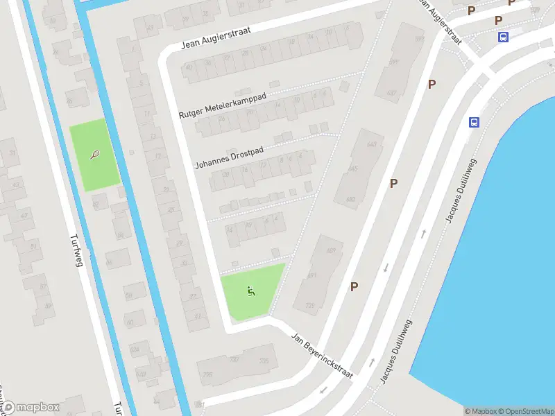 Ambulance met gepaste spoed naar de Jacques Dutilhweg in Rotterdam