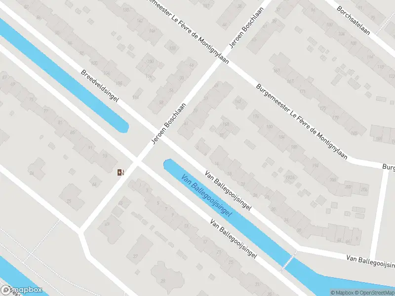 Ambulance met grote spoed naar de Van Ballegooijsingel in Rotterdam