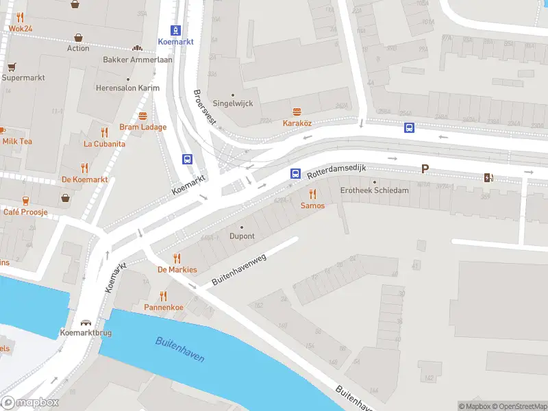 Ambulance met grote spoed naar de Rotterdamsedijk in Schiedam