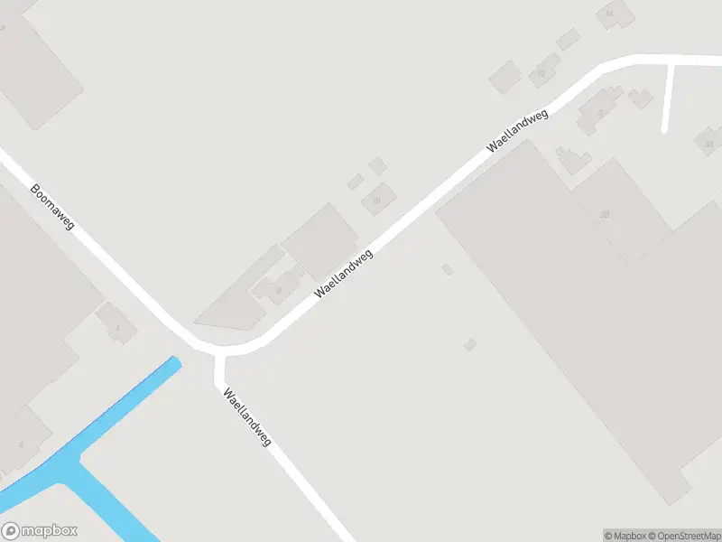 Ambulance met grote spoed naar de Waellandweg in Monster