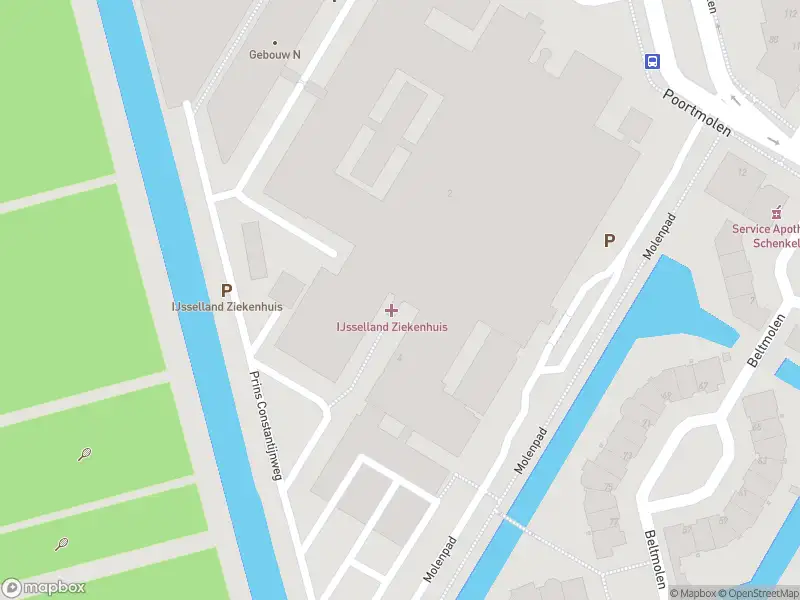 Ambulance met gepaste spoed naar de Prins Constantijnweg in Capelle aan den IJssel