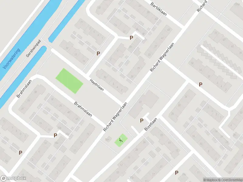 Ambulance met grote spoed naar de Haydnlaan in Voorschoten