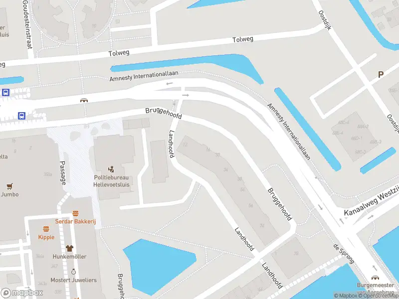 Ambulance met gepaste spoed naar de Bruggehoofd in Hellevoetsluis