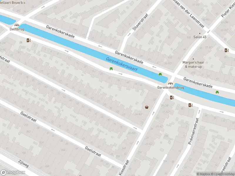 Ambulance met grote spoed naar de Duvenvoordestraat in Haarlem