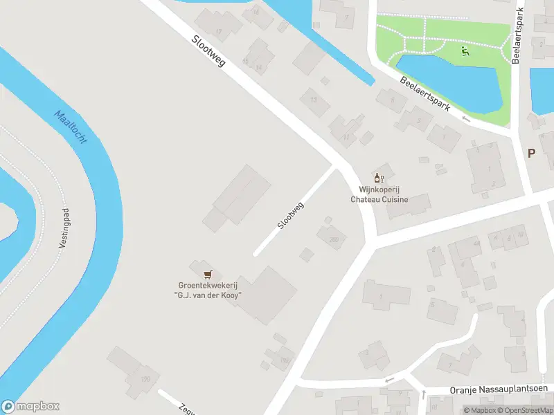 Brandweer met gepaste spoed naar de Slootweg in Benthuizen