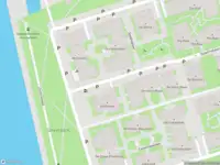 Ambulance met grote spoed naar de Spadinalaan in Amsterdam