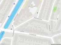 Ambulance met gepaste spoed naar de Drakensteynstraat in Haarlem