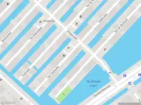 Ambulance met grote spoed naar de Van Twiskwater in 's-Gravenhage