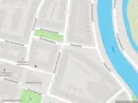 Ambulance met grote spoed naar de Zwaanshals in Rotterdam