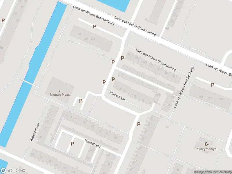 Ambulance met gepaste spoed naar de Maasstraat in Rozenburg