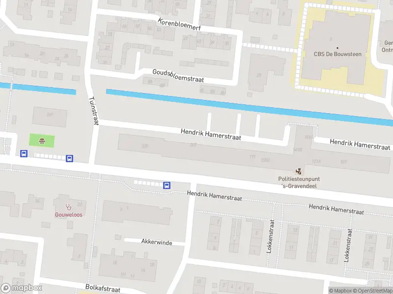 Ambulance met gepaste spoed naar de Hendrik Hamerstraat in 's-Gravendeel