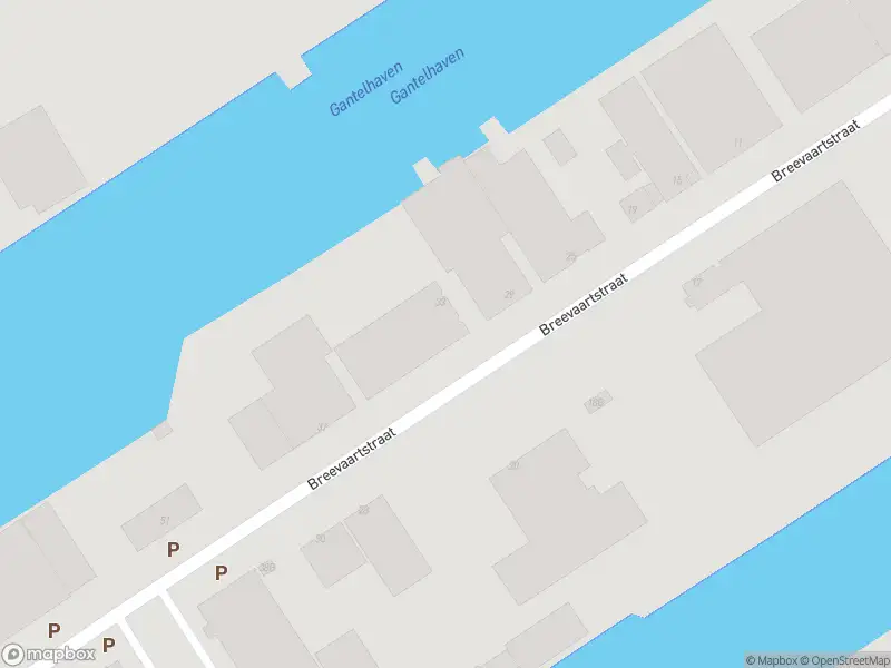 Ambulance met gepaste spoed naar de Breevaartstraat in Rotterdam