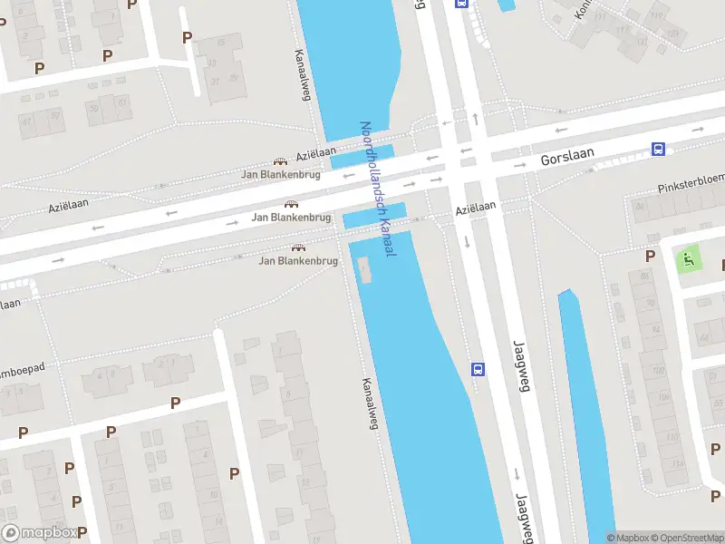 Ambulance met gepaste spoed naar de Kanaalweg in Purmerend