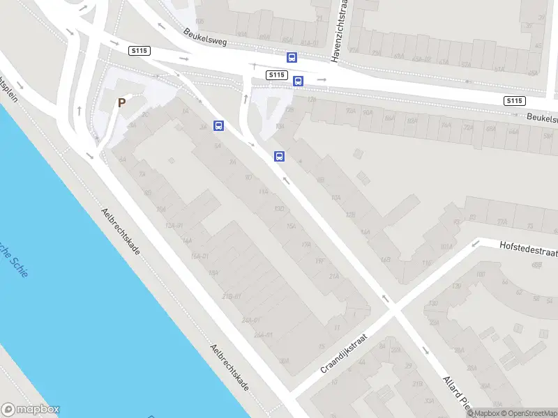 Ambulance met gepaste spoed naar de Allard Piersonstraat in Rotterdam