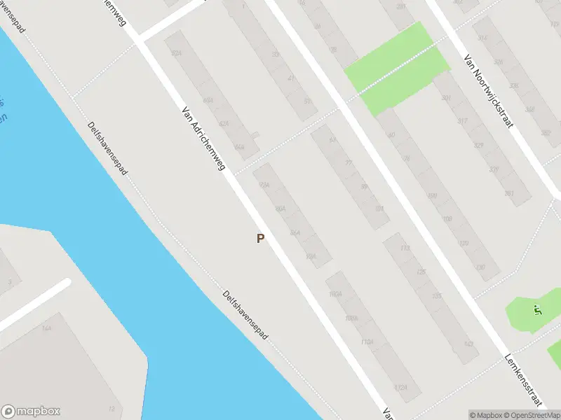 Ambulance met grote spoed naar de Van Adrichemweg in Rotterdam