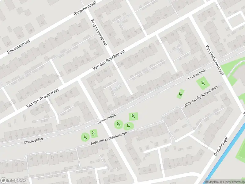 Politie naar de Crouweldijk in Utrecht vanwege aanrijding met letsel