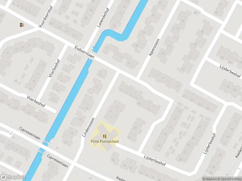 Ambulance met grote spoed naar de Lijsterbeshof in Papendrecht