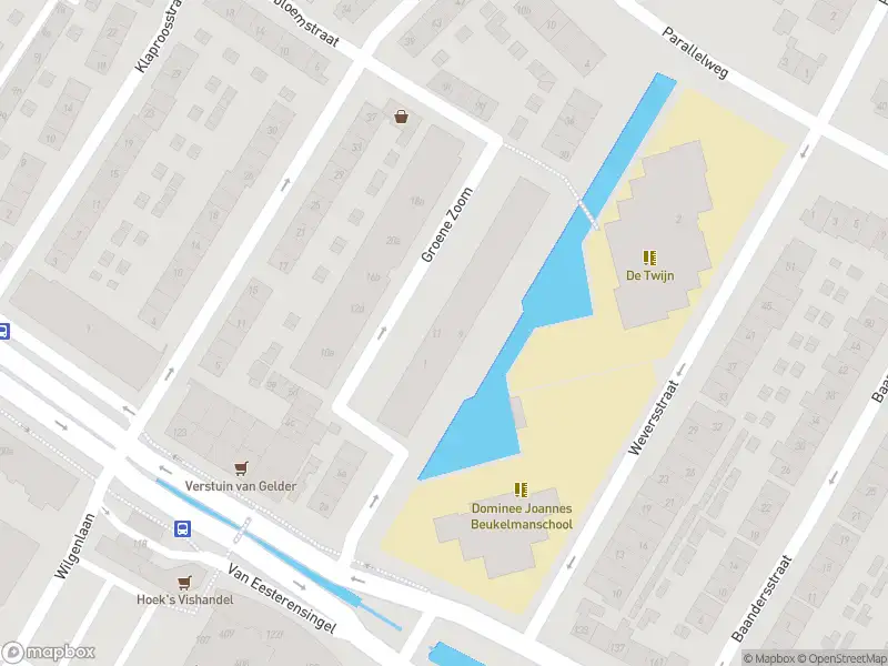 Ambulance met grote spoed naar de Groene Zoom in Alblasserdam