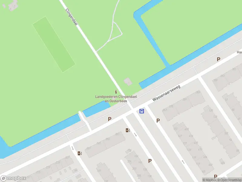 Ambulance met grote spoed naar de Clingendaal in Wassenaar