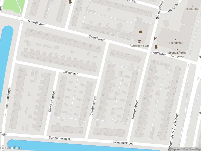 Ambulance met gepaste spoed naar de Celebesstraat in Vlaardingen