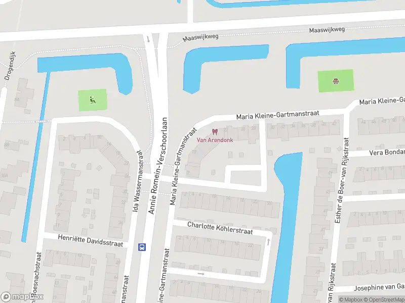 Ambulance met grote spoed naar de Maria Kleine-Gartmanstraat in Spijkenisse