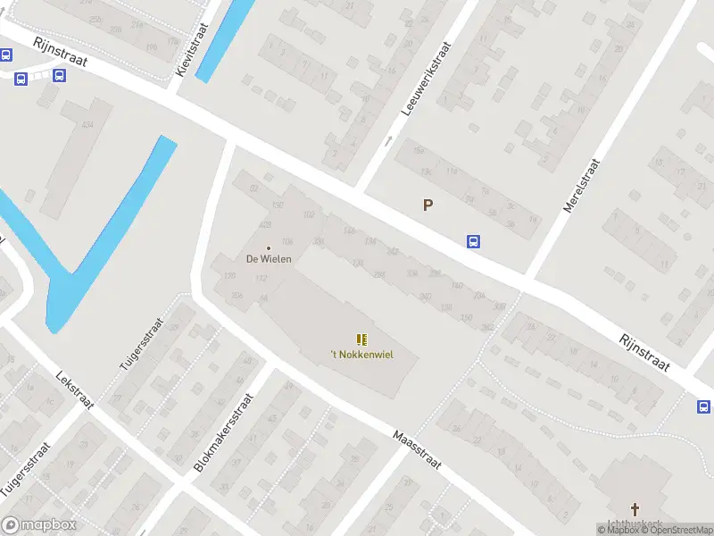 Ambulance met gepaste spoed naar de Rijnstraat in Alblasserdam