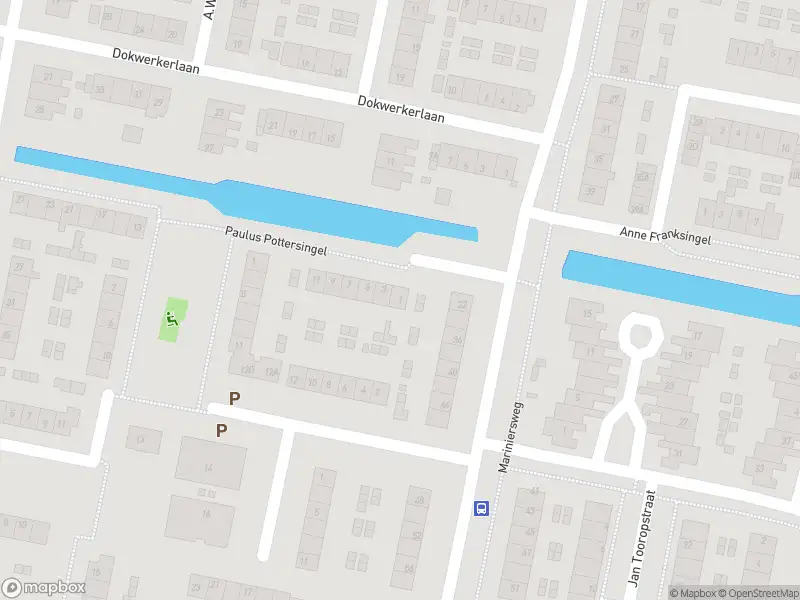 Ambulance met gepaste spoed naar de Paulus Pottersingel in Oud-Beijerland