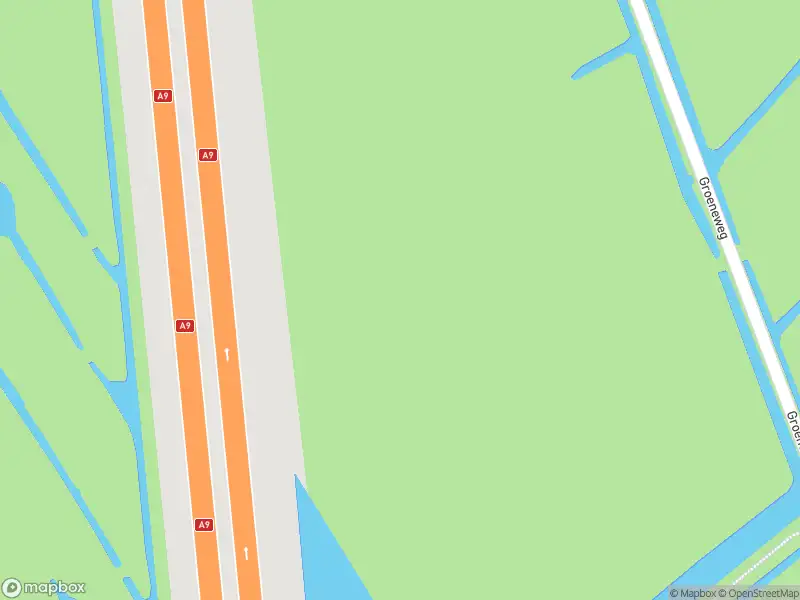 Ambulance met gepaste spoed naar de Kerkweg in Spaarndam