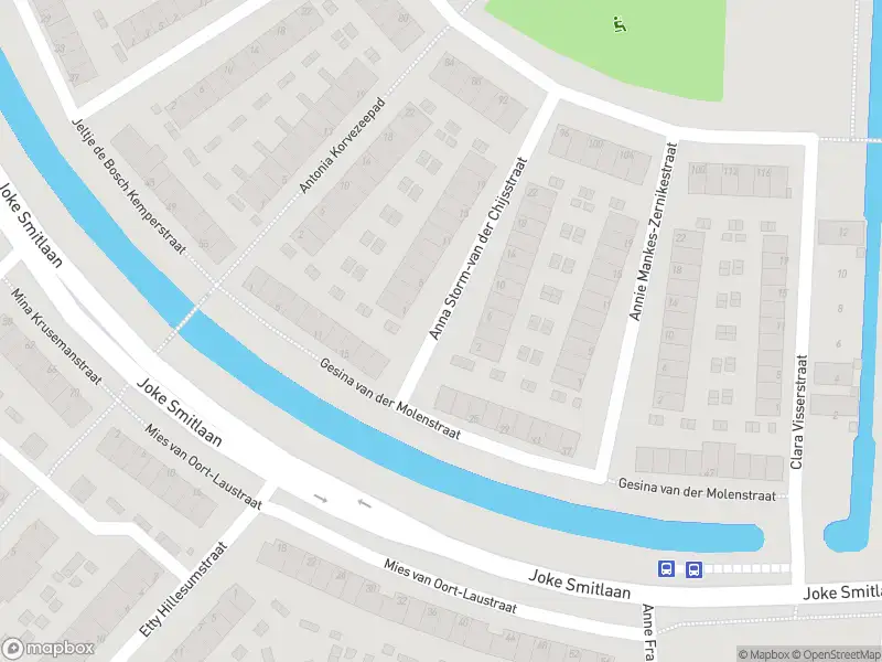 Ambulance met gepaste spoed naar de Anna Storm-van der Chijsstraat in Spijkenisse