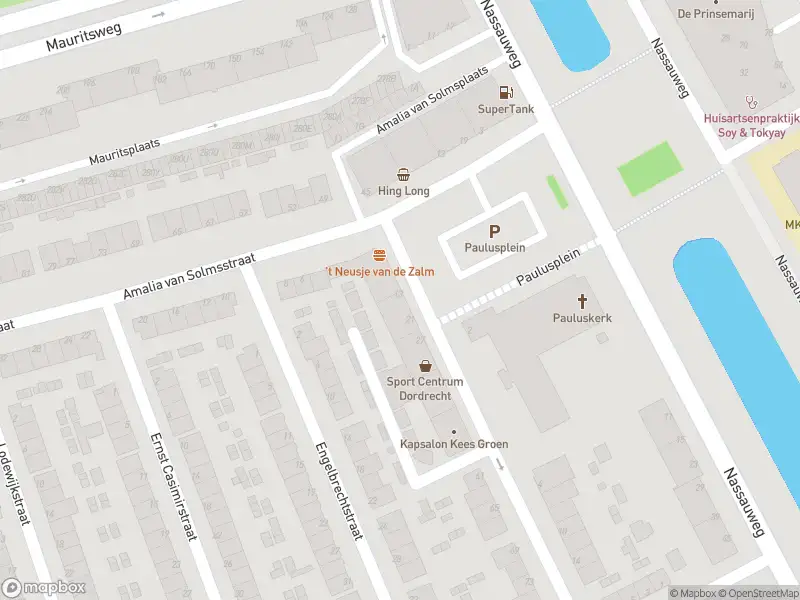 Ambulance met gepaste spoed naar de Albertine Agnesstraat in Dordrecht