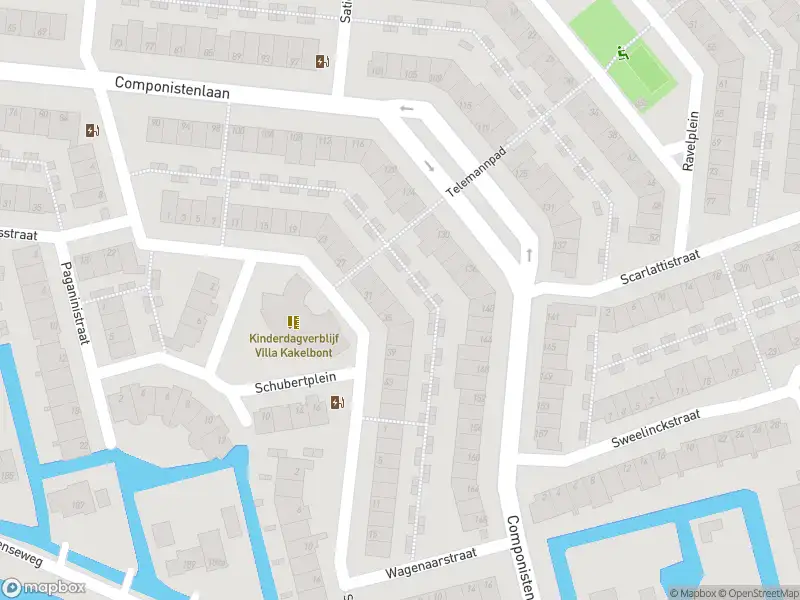 Ambulance met grote spoed naar de Sweelinckstraat in Gouda