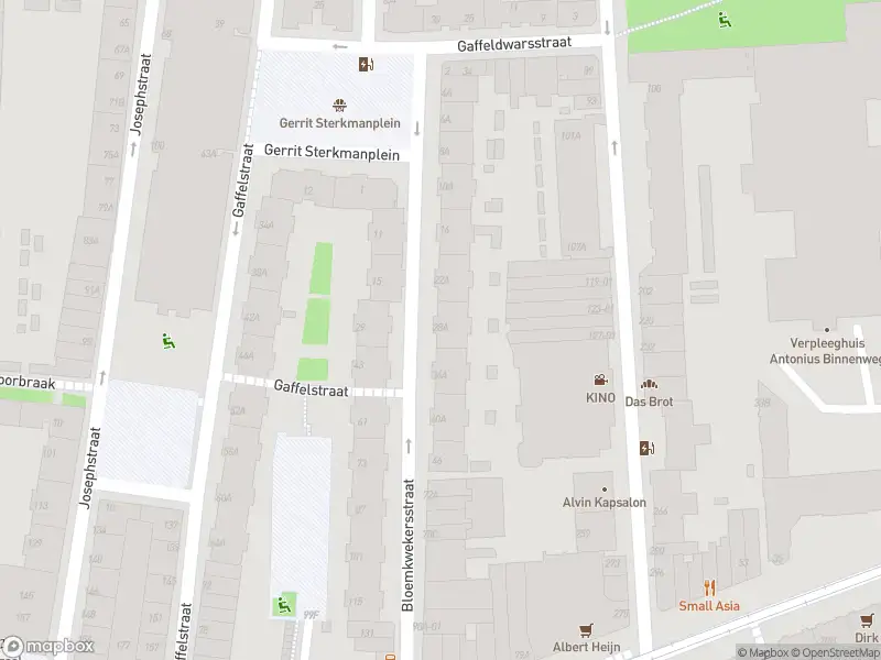 Ambulance met grote spoed naar de Bloemkwekersstraat in Rotterdam