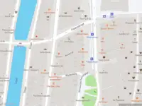 Ambulance met grote spoed naar de Keizerrijk in Amsterdam