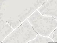 Brandweer met grote spoed naar de Diederik van Altenastraat in Hooge Mierde