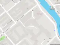 Ambulance met grote spoed naar de Havenbogen in Schiedam