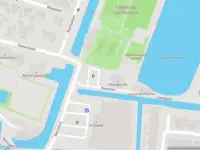 Brandweer met grote spoed naar de Beverplein in Sint Pancras