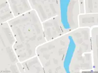 Ambulance met grote spoed naar de Corona in Spijkenisse