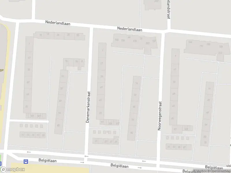 Ambulance met gepaste spoed naar de Denemarkenstraat in Haarlem