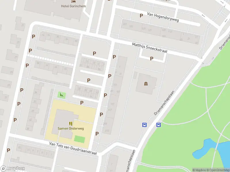 Ambulance met grote spoed naar de Van Goudoeverstraat in Gorinchem