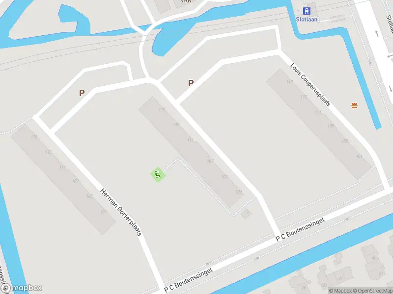 Ambulance met gepaste spoed naar de Frederik van Eedenplaats in Capelle aan den IJssel