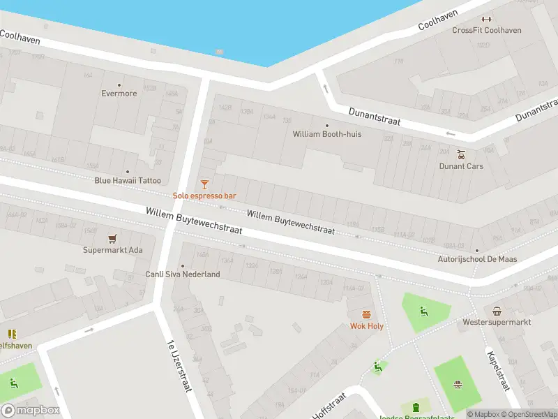 Ambulance met gepaste spoed naar de Willem Buytewechstraat in Rotterdam