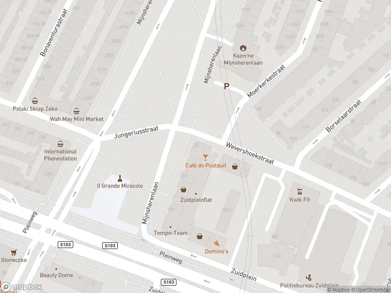 Ambulance met gepaste spoed naar de Zuiderterras in Rotterdam