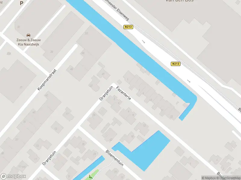 Ambulance met grote spoed naar de Fazanterie in Naaldwijk