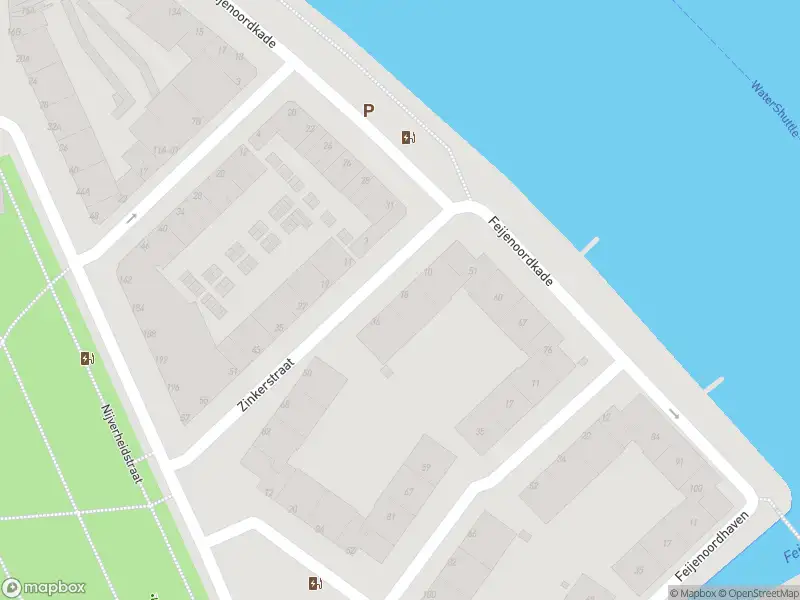 Ambulance met grote spoed naar de Zinkerstraat in Rotterdam