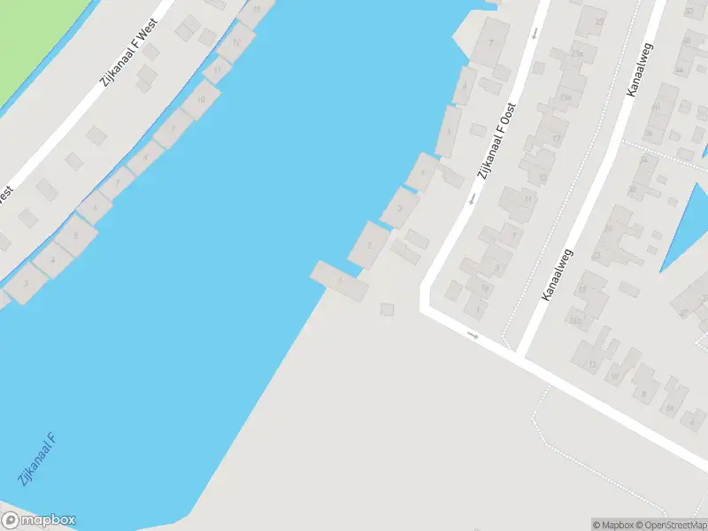 Ambulance met gepaste spoed naar de Zijkanaal F Oost in Halfweg