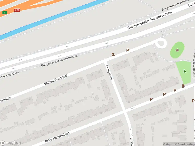 Ambulance met gepaste spoed naar de Wilhelminasingel in Vlaardingen